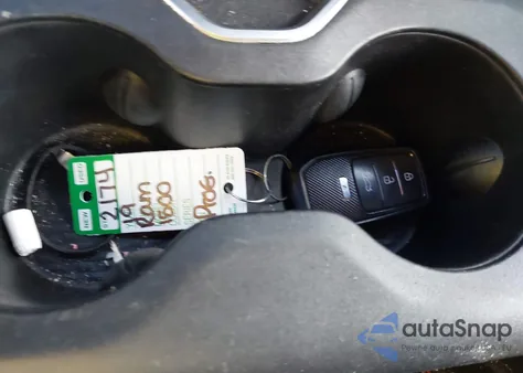 2019 Ram 1500 Big Horn/Lone Star 4X4 5'7 Box z USA, uszkodzony, nr VIN 1C6RRFFGXKN675422